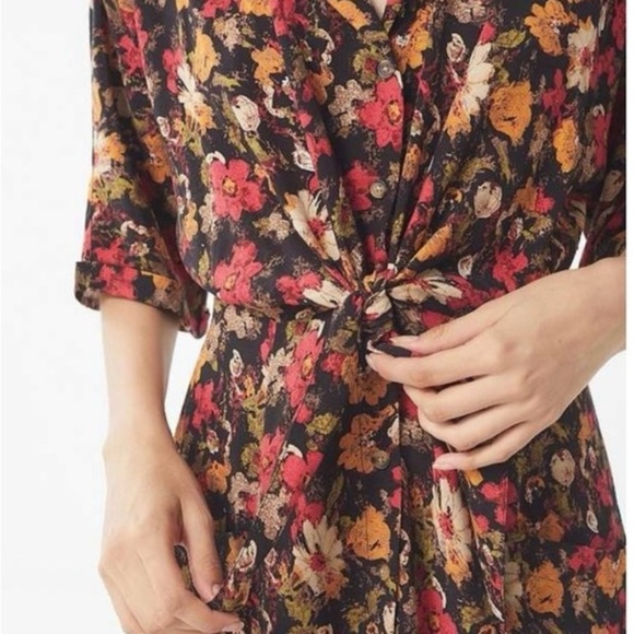 Urban Outfitters Floral Aloha Tie Front Shirt Dress Size Medium - Picture 2 of 14